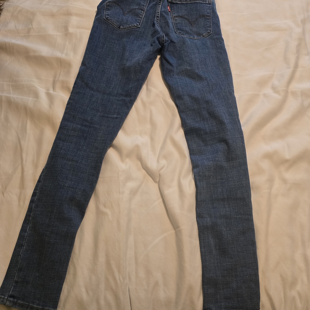Levi's Distressed Skinny Jeans - Picture 6 of 13